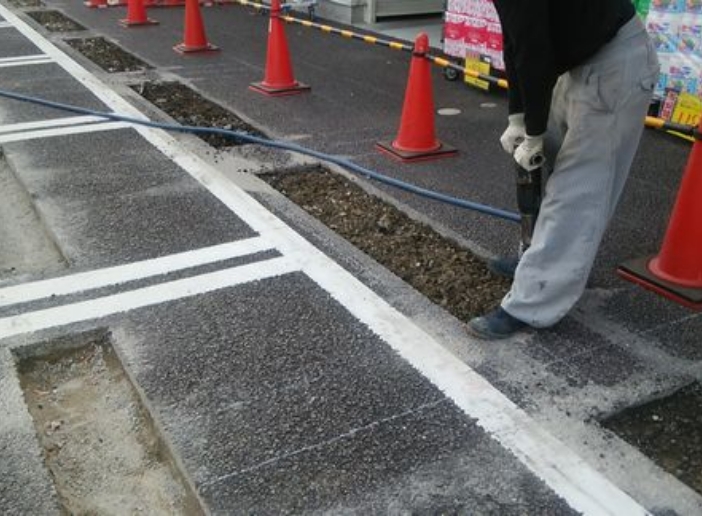 駐車場舗装・補修工事